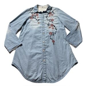 Tasha Polizzi Chambray Red Festive Floral Embroidered Tunic Snap Button Shirt M